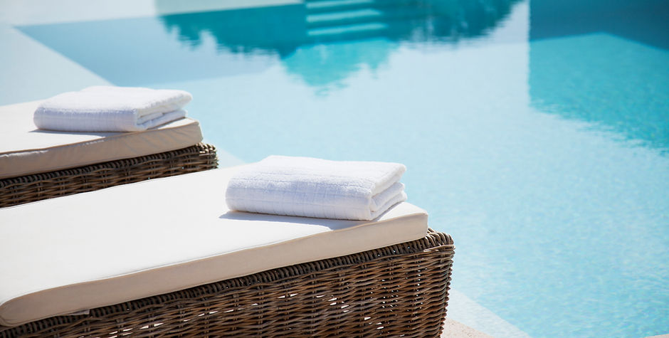 Hotel Pool