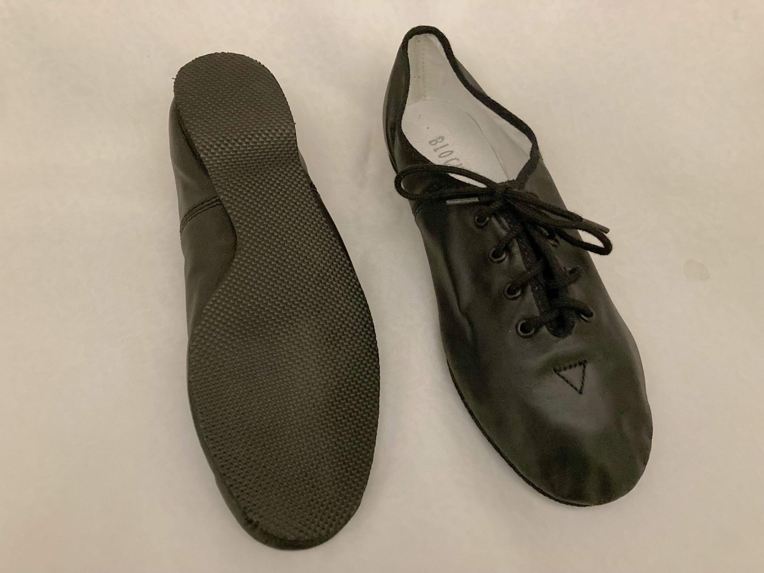 Bloch Essential Leather Lace-Up Full Sole