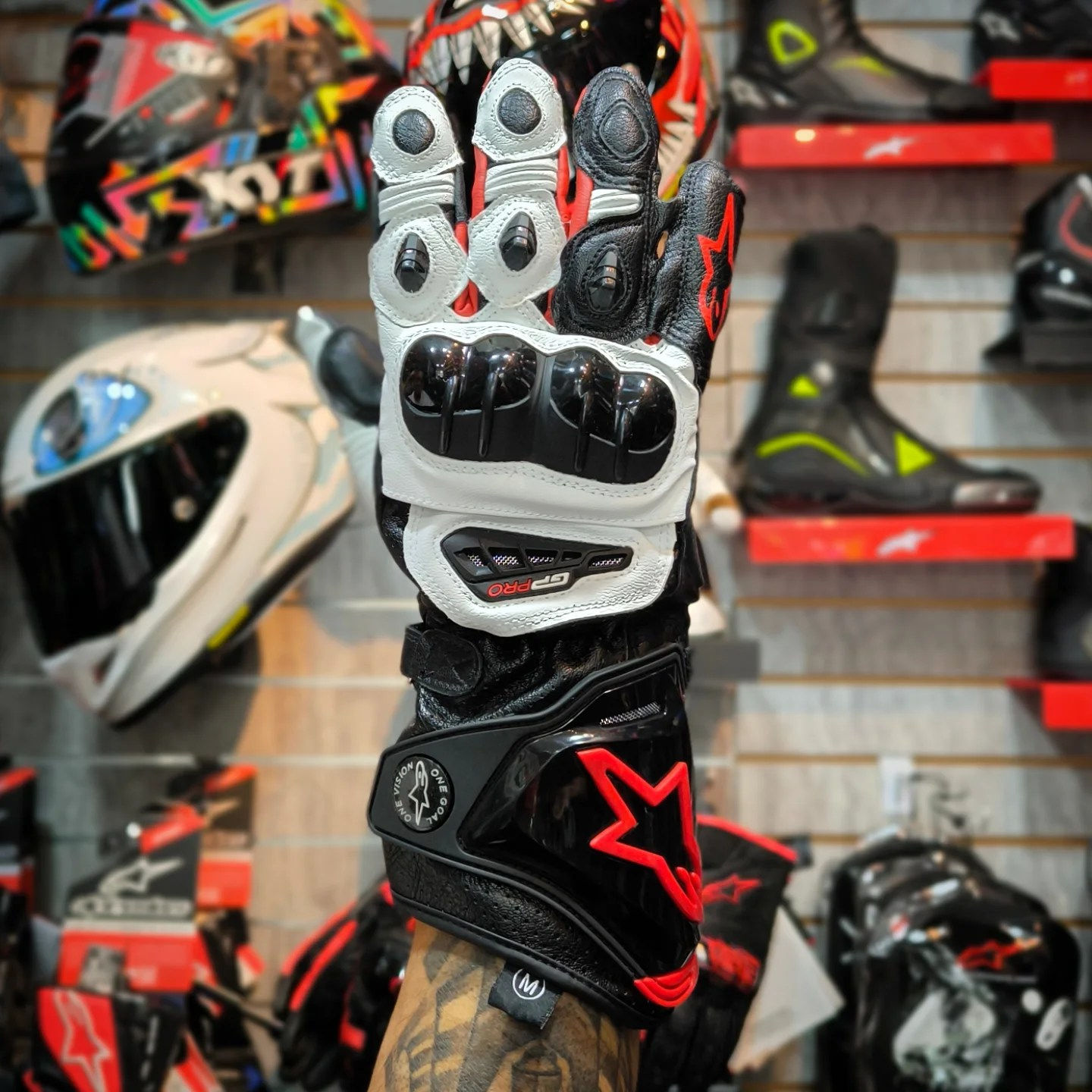 ALPINESTARS GP-PRO WHITE RED AAA