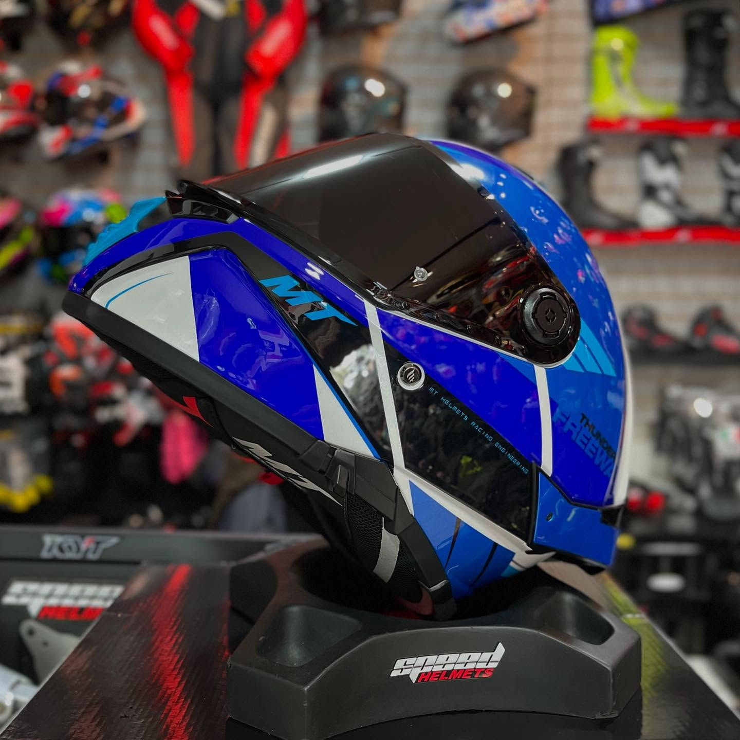 MT THUNDER 4 SV FREEWAY A17 BRILLO ECE R22.06