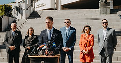 Samosprávy bijú na poplach: Bez zmeny ústavného zákona hrozí rozpočtový kolaps obcí, miest a krajov