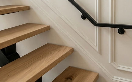 Miniature : Escalier limon central One quart tournant palier vue de détail