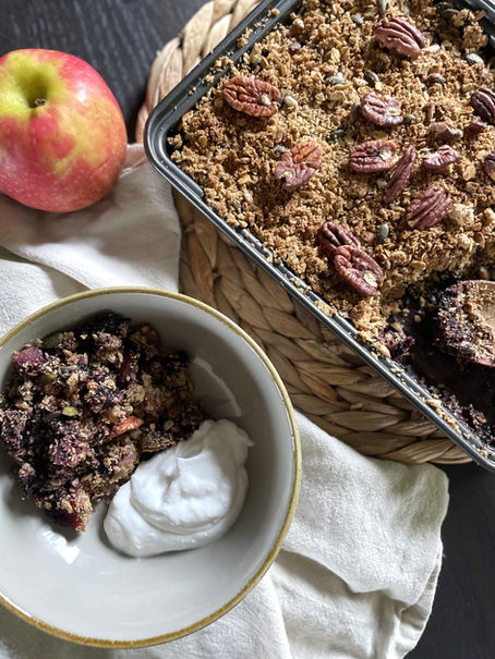 Appel & blauwe bessen crumble ontbijt