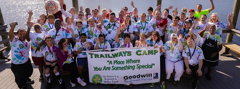 2019 11 21 Trailways Group Photo.jpeg