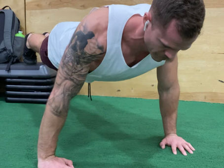 4 Top Bodyweight Exercises to Defeat the Dad Bod + Travel Workout