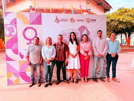 Caravana de la Mujer llevó apoyos y oportunidades para las mujeres de San Vicente