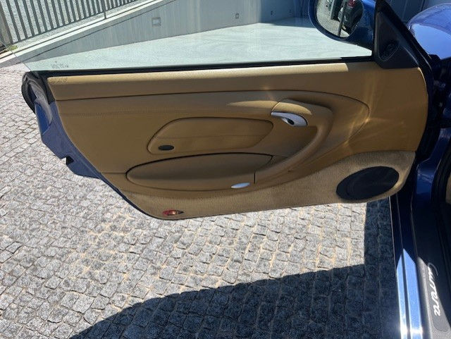 Thumbnail: Porsche Carrera 2 (1998)
