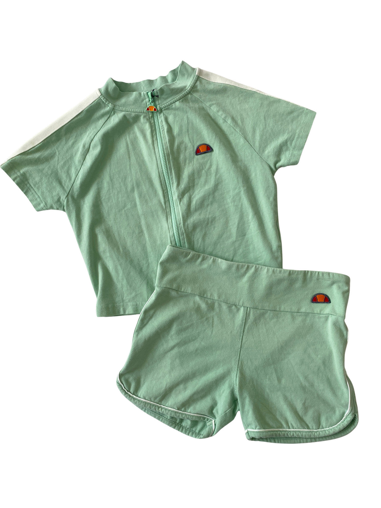 (XS) Дамски спортен сет ELLESSE (29.33 лв.)