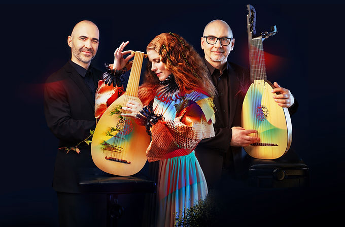 Najmodniejsze letnie miejsce Szczecina wypełni się muzyką rozrywkową sprzed wieków. Czy słuchali Państwo kiedyś wczesnego baroku leżąc w sierpniowy wieczór na ogrodowych leżakach? To będzie wieczór rozrywki przywracanej na najwyższym artystycznym poziomie!