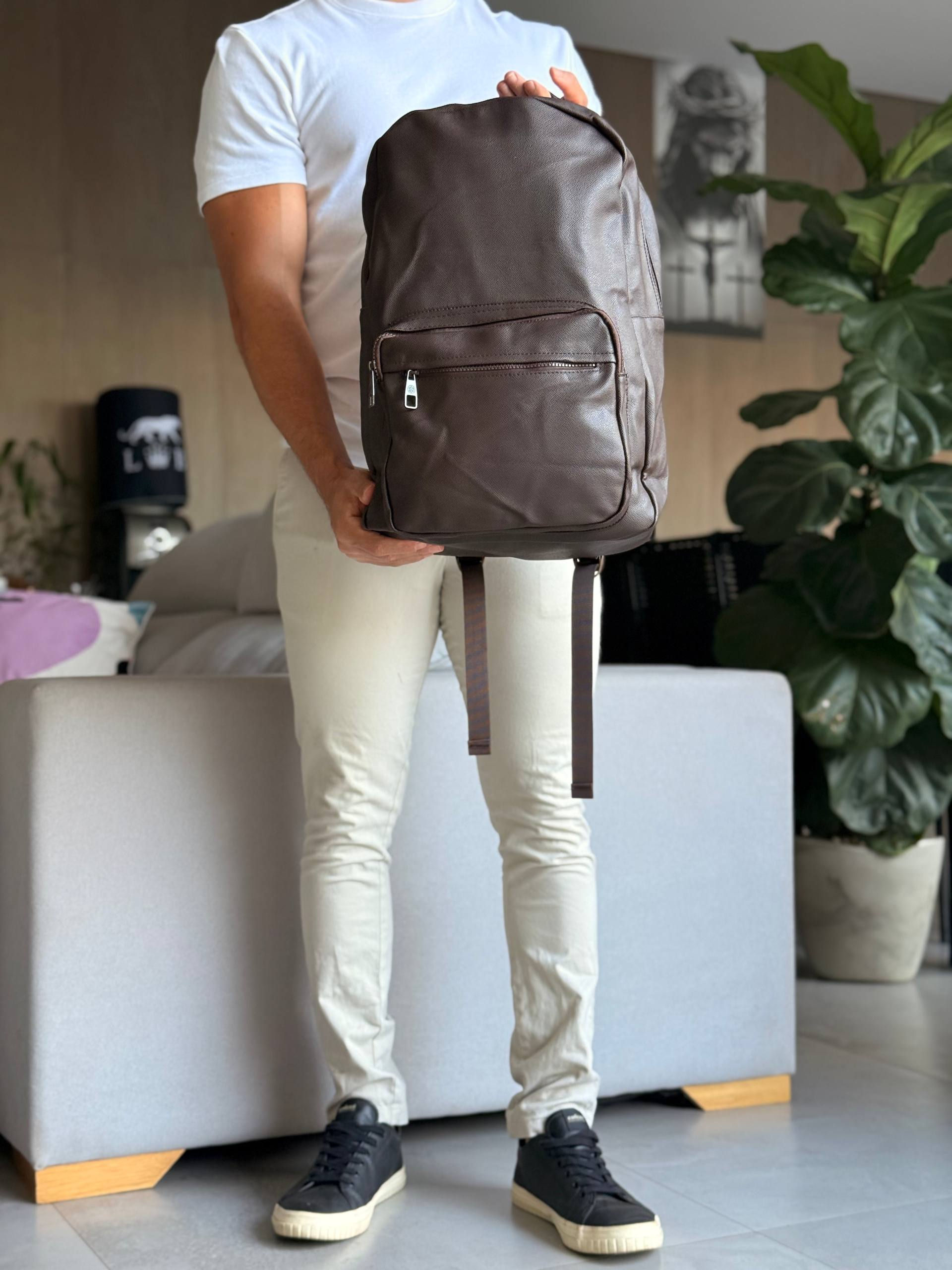 Mochila Masculina MLB010 + Versículo exclusivo + Lanterna UV