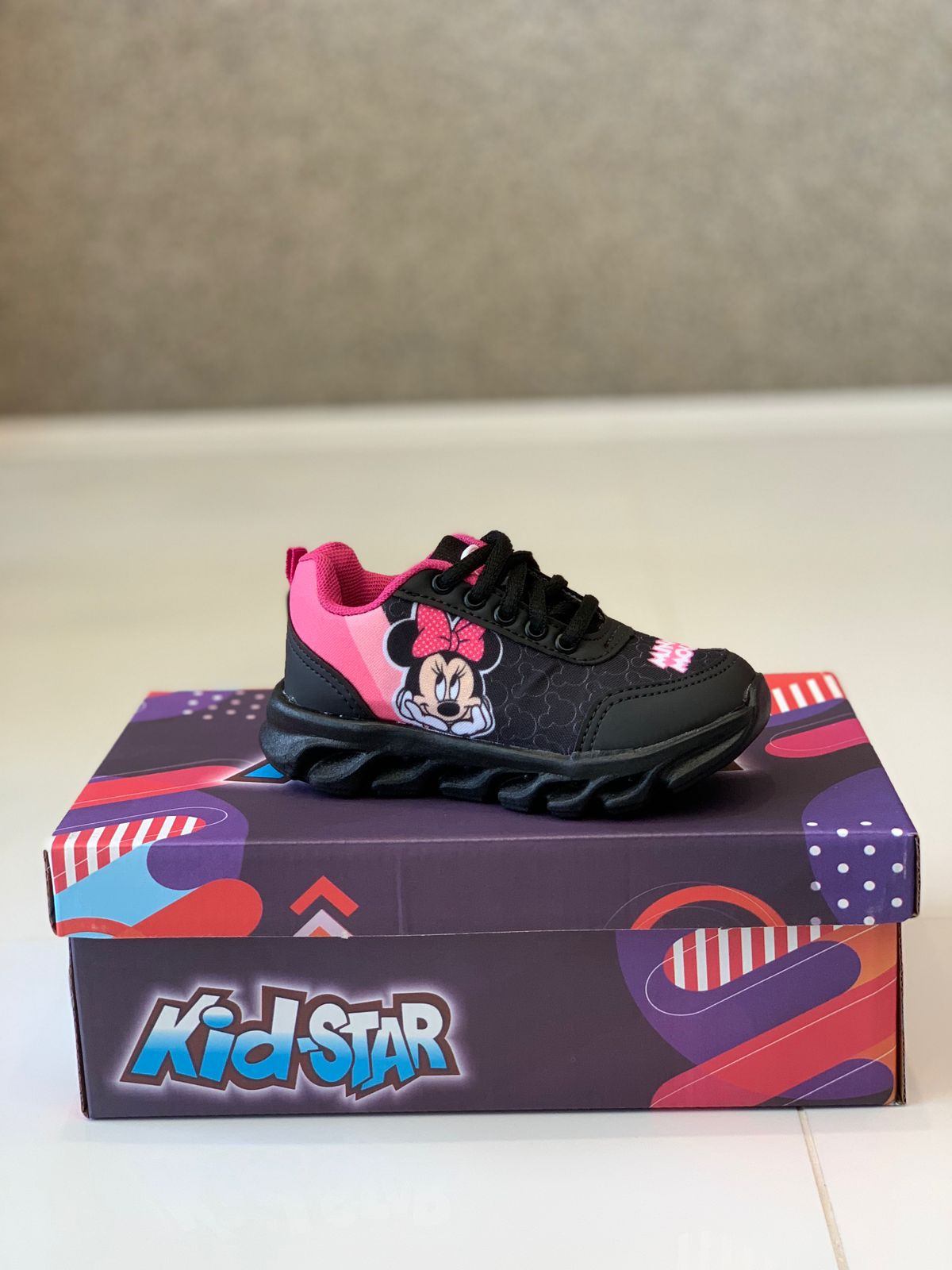 Tênis Kid Star Minnie LED 057