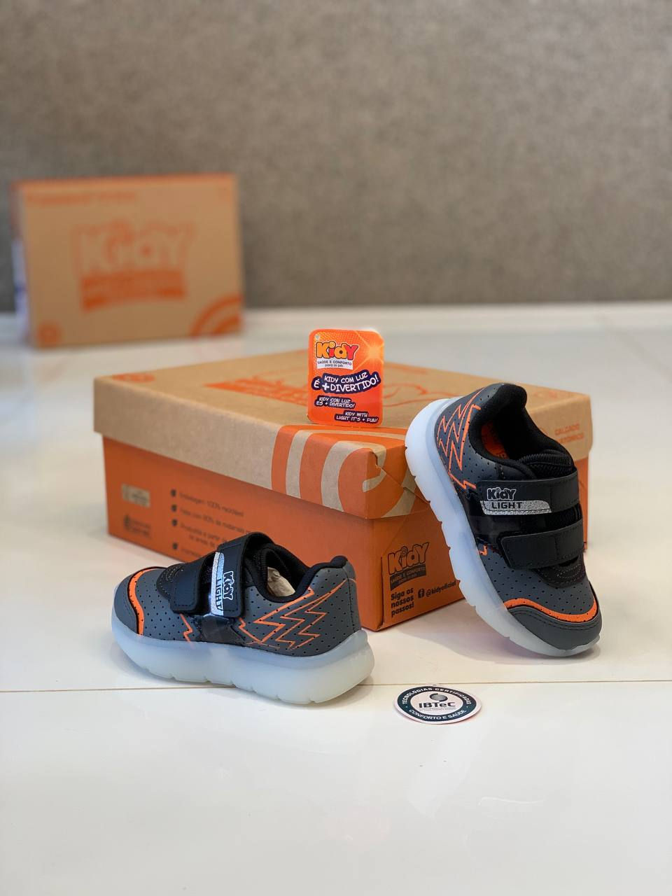 Miniatura: Tênis Kidy com LED 0200196