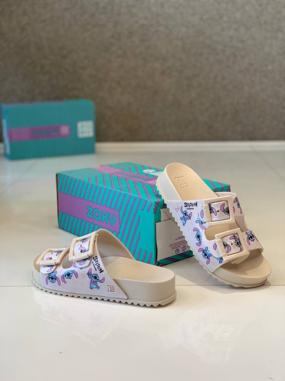 Miniatura: Tamanco Birken Grendene Stitch 19149