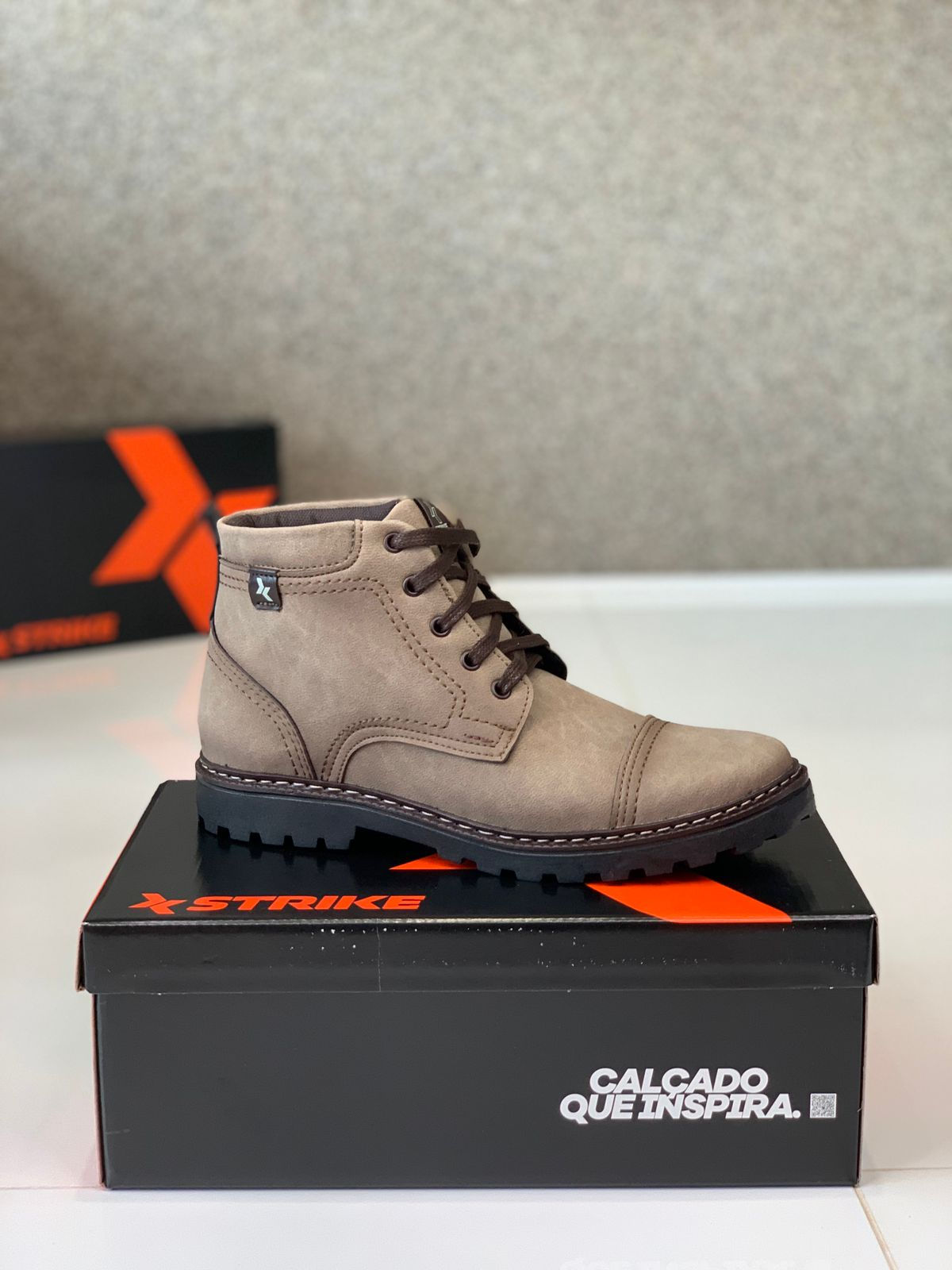 Coturno Strike 2186110