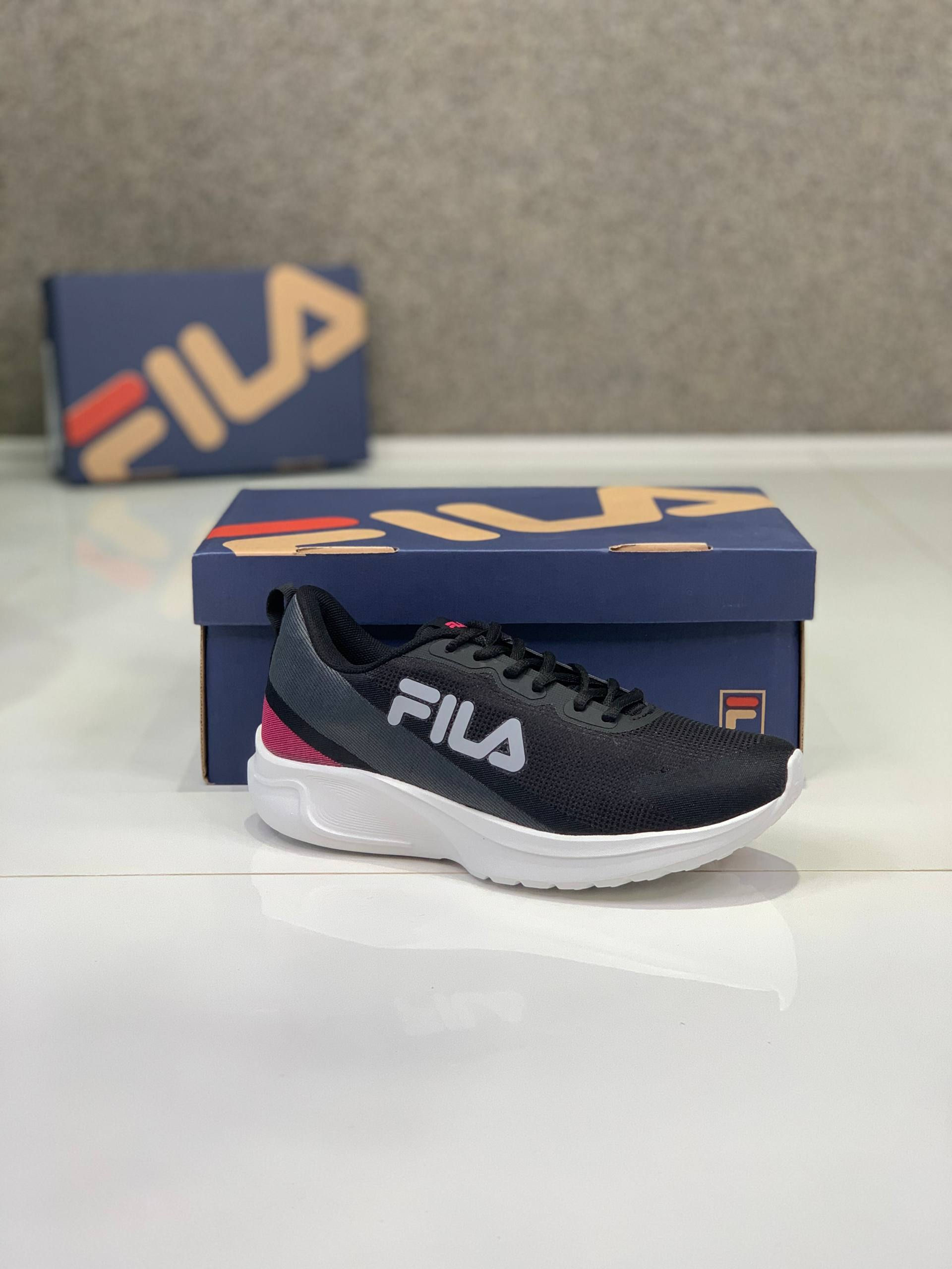 Tênis Fila Vector F02TR00105