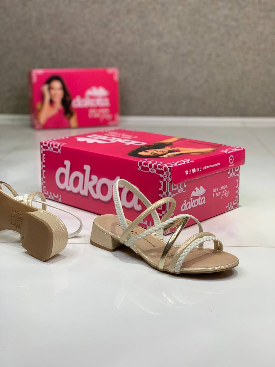 Miniatura: Sandália Dakota Y9342