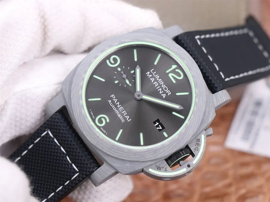 Thumbnail: Panerai Luminor PAM 1118 1:1 Superclone