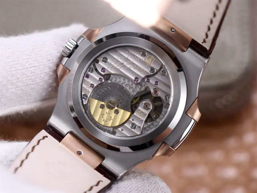 Miniatura: Patek Philippe Nautilus  5712/1A-001 -1:1 Superclone