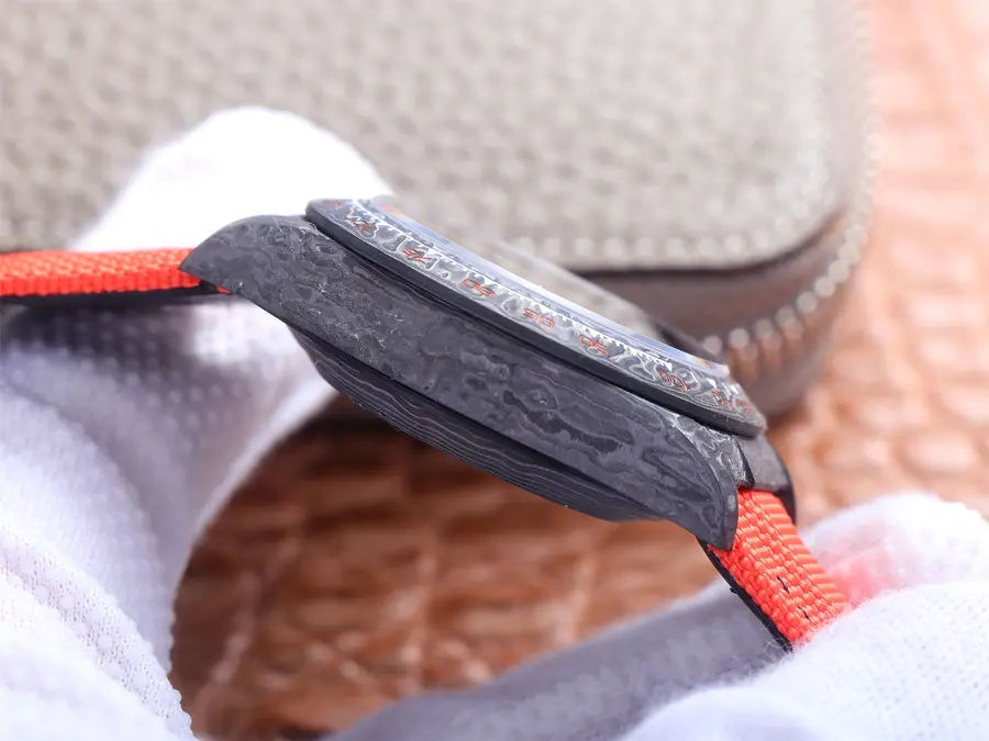 Miniatura: Rolex Daytona CHRONUSART Forged Cabon Casing 1:1 Super Clone | Super-Clone.com