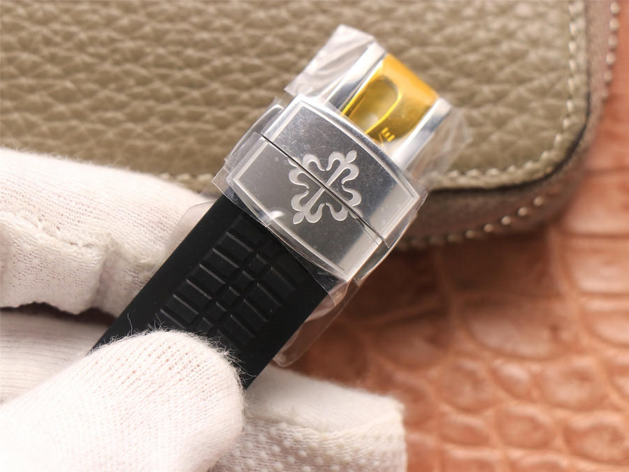 Thumbnail: Patek Philippe Aquanaut 5165a -1:1 Superclone