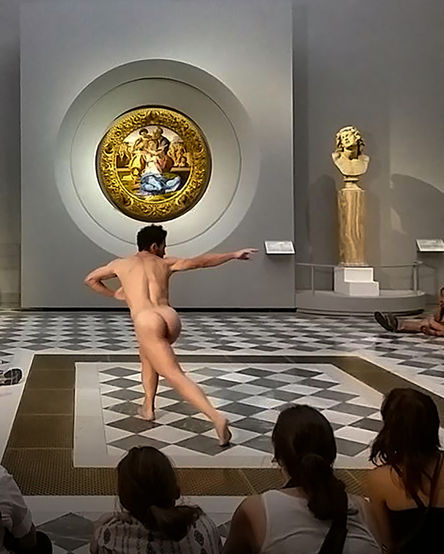 Le Gallerie Degli Uffizi.  A Tutto Tondo. Performance di Stellario Di Blasi