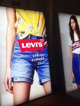 levi-strauss-posters-portugal.jpeg