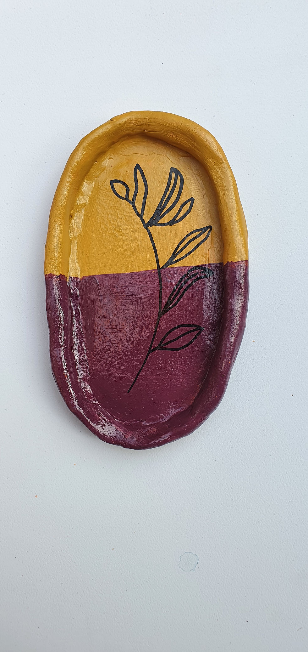 Thumbnail: Abstract clay dish