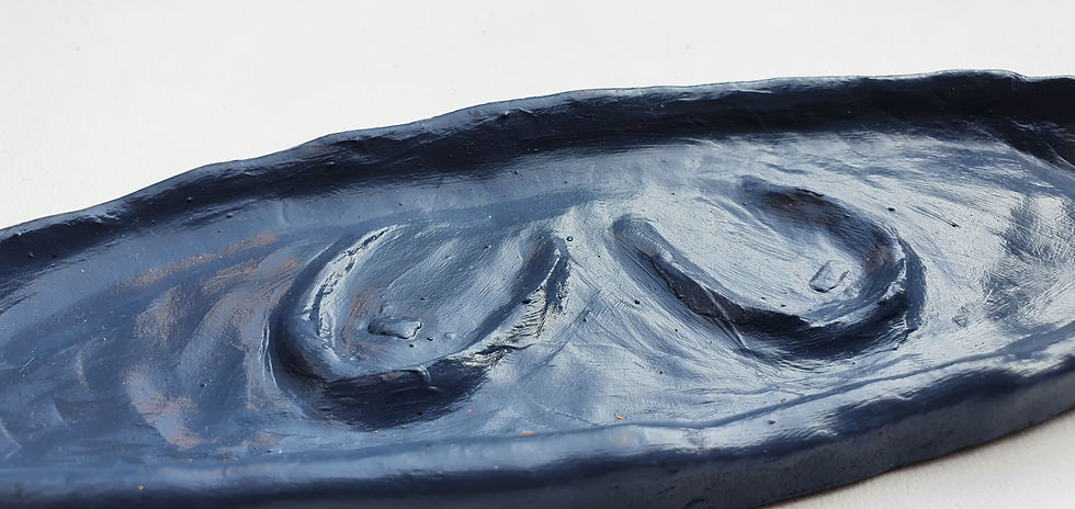 Thumbnail: Abstract clay dish