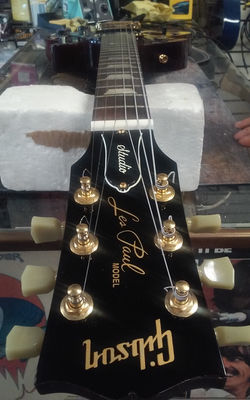 Gibson Les Paul nut After