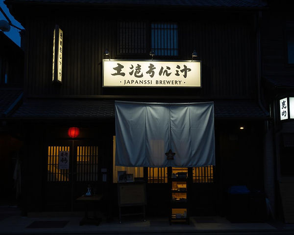 maker-2-B5tUz-lN.jpg