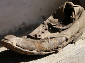 Taxi drivers must not wear caps, sports shorts or unclean footwear says North Herts District Council