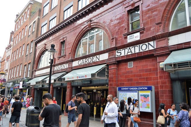 London private hire driver caught accepting a job that wasn't pre-booked