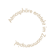 Atmosphäre entsteht im Zusammenspiel. (20 x 20 cm).png
