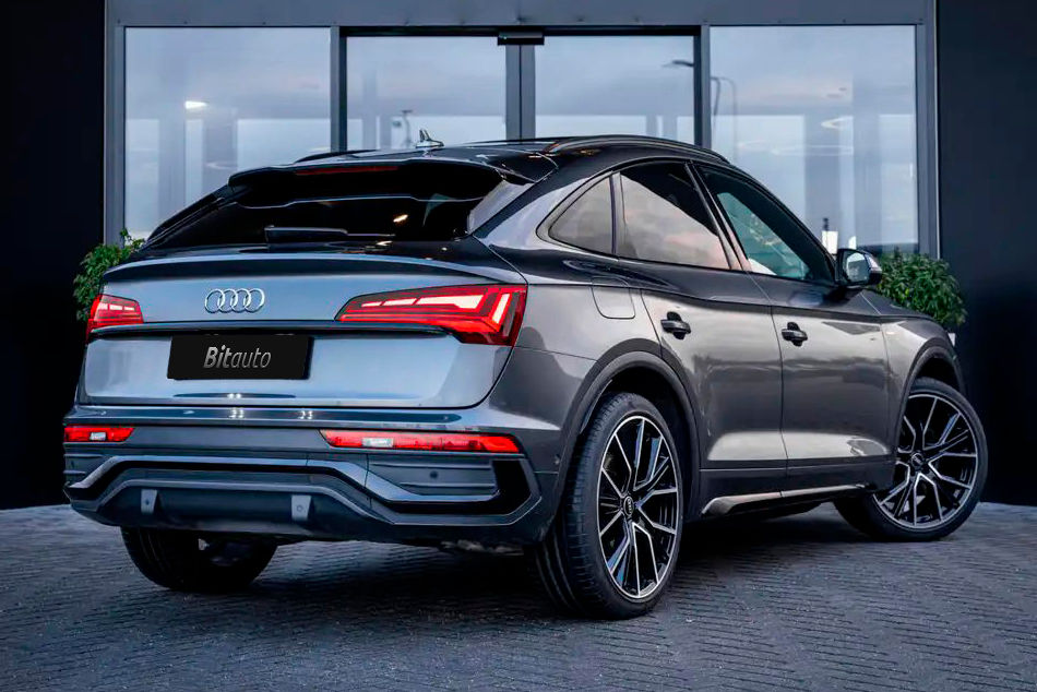 Miniatura: Audi Q5 Sportback Black line 55 TFSIe 367cv - 116000kms - 2021