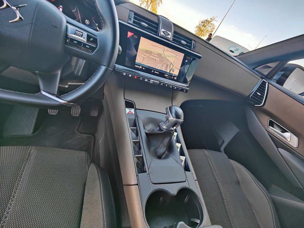 Miniatura: DS7 Sportback Be Chic 1.5HDI 130cv - 52000kms - 2020