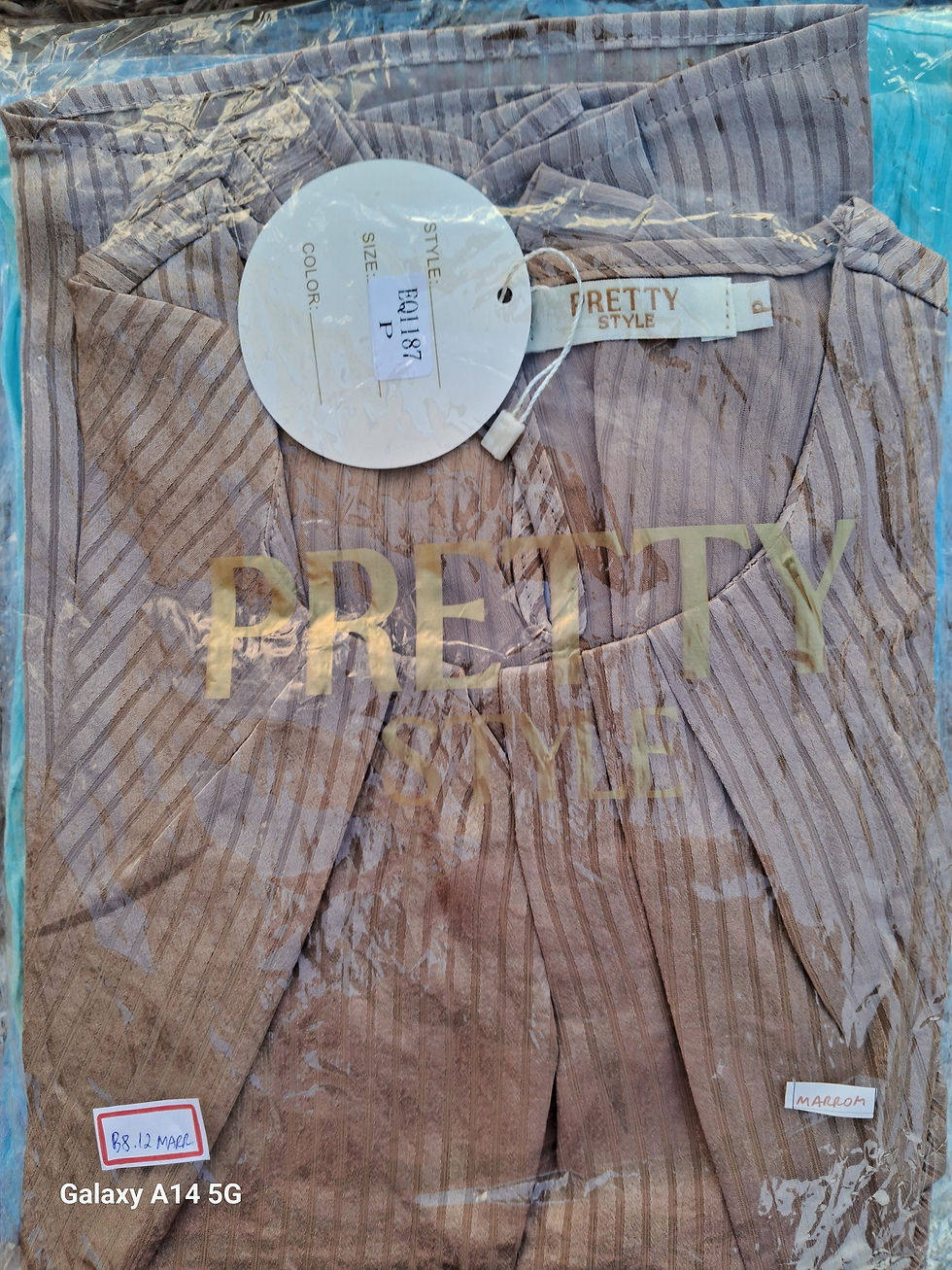 Miniatura: I.IEQ1137	 - BLUSA COM DECOTE DRAPEADO MANGA VAZÉ CURTA DUPLA PARA FARDAMENTO