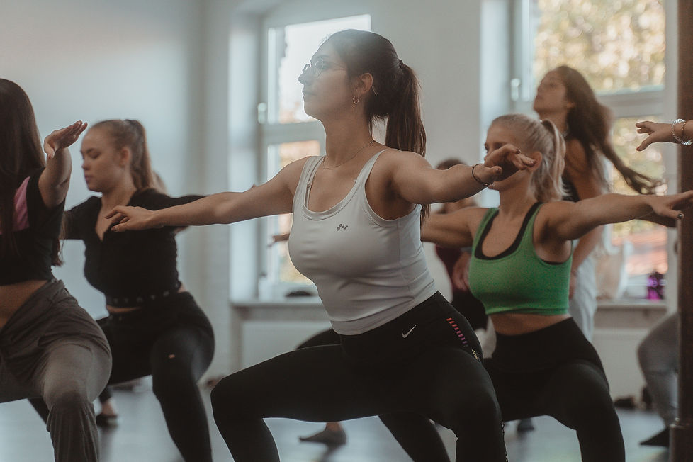 Open Classes | Vienna Heels