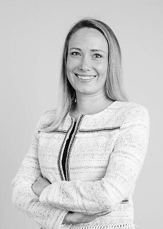 Nadia Van der Merwe full_edited.jpg