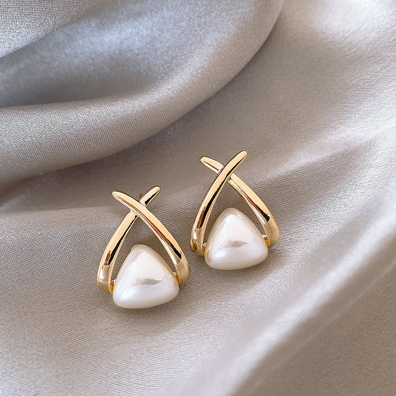 Thumbnail: Pearl Flower Earrings