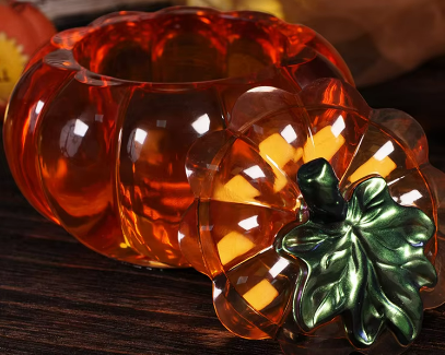 Fall Into Resin – A Seasonal Pouring Experience