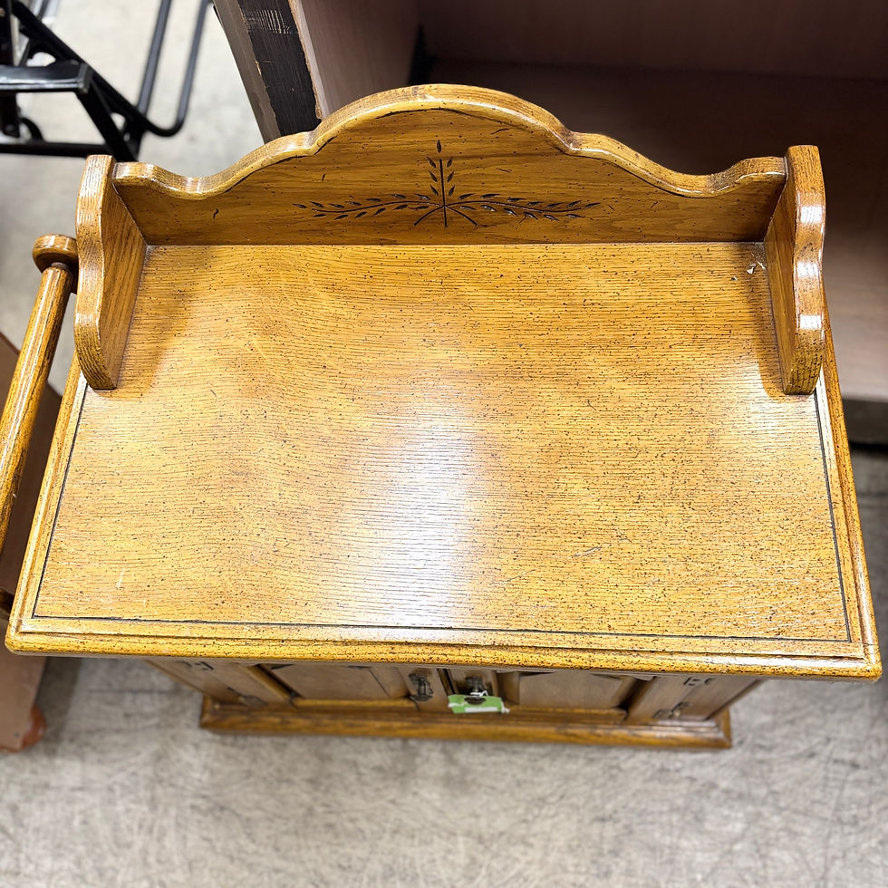 Thumbnail: Cabinet