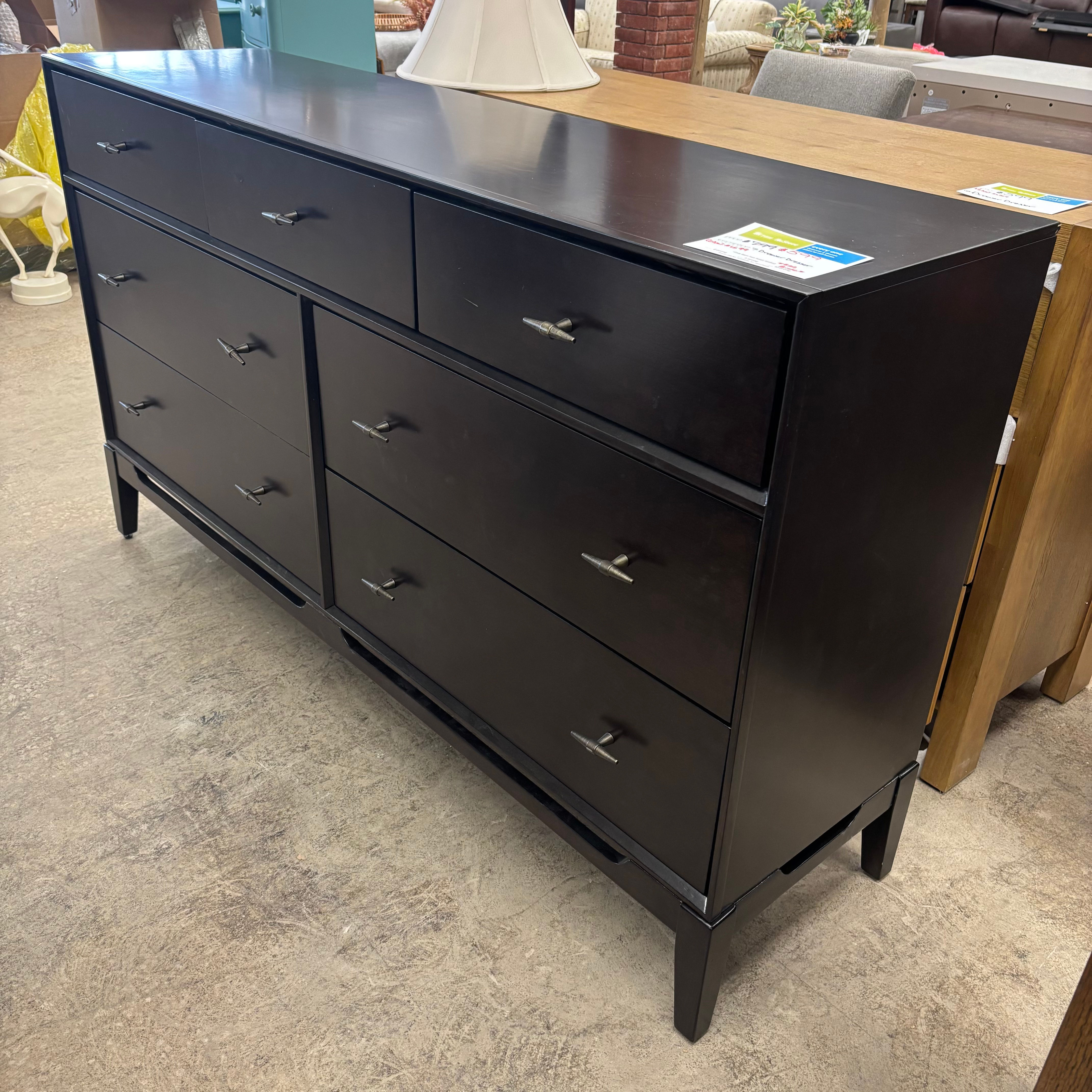 7-Drawer Dresser