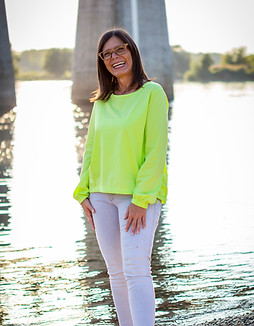 Claudia Meidinger an der Donau