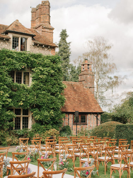 PLANNING AN OUTDOOR WEDDING