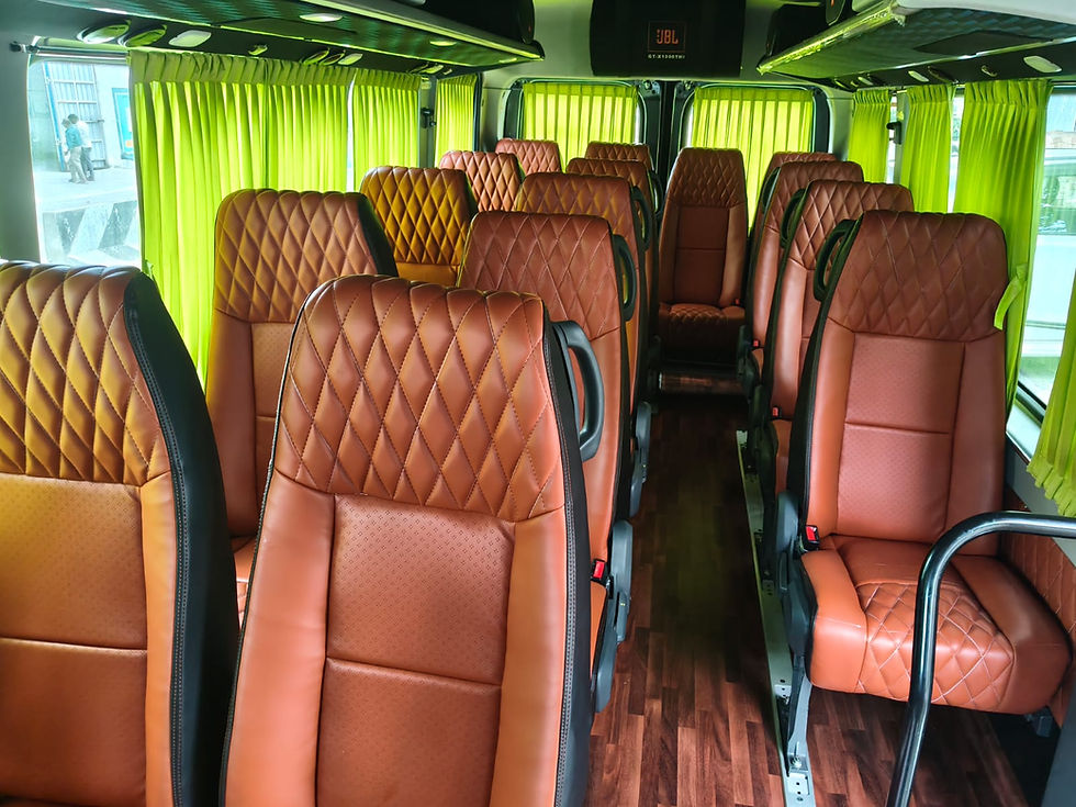 Urbania 10 seater van on Chennai–Pondicherry route