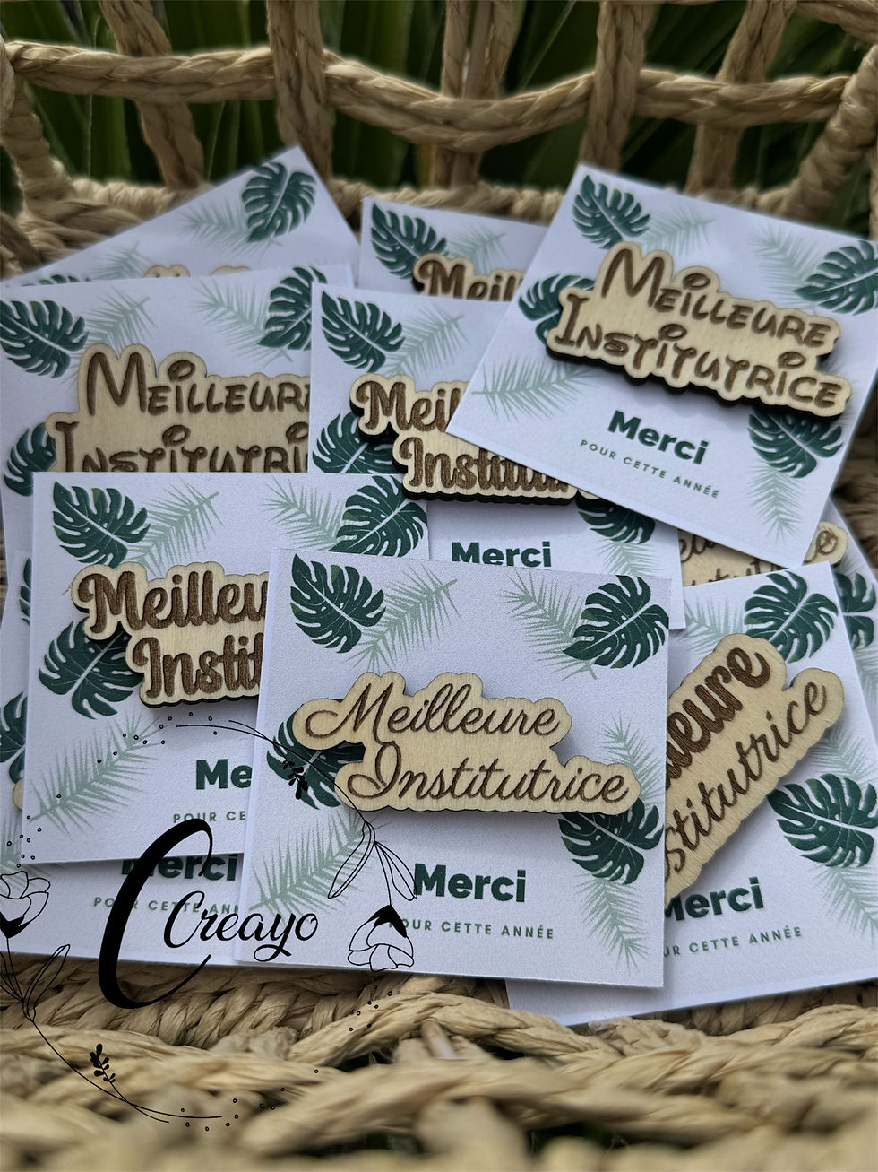 Miniature : Pin’s meilleure institutrice - meilleur instituteur 