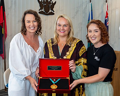 LM Nuatali Nelmes and LIVEfree 3.jpg