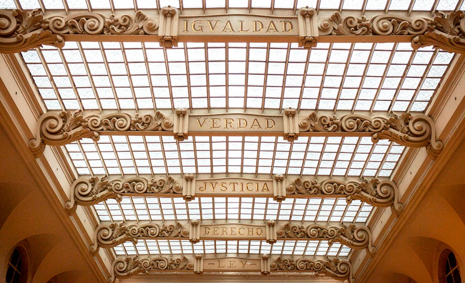 palacio de justiciq.jpeg