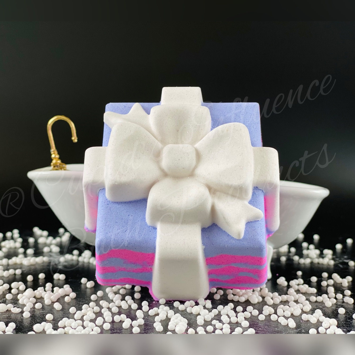 HEAVEN ON EARTH Cinnamon & Patchouli Bath Bomb