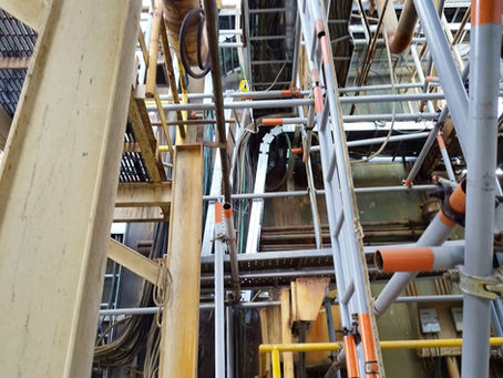 Canalización de cables en industrias: tipos, beneficios y aspectos clave